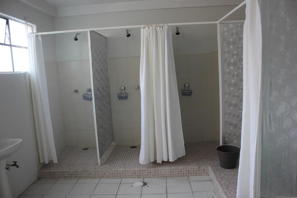 קוארנבאקאבה Hostal Olympia מראה חיצוני תמונה